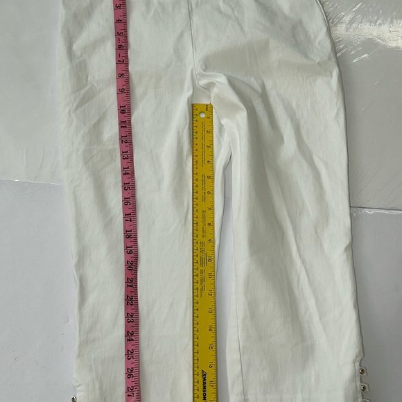 NEW NWT JM Collection Bright White Capri Pants Button Detail Size Petite Medium - Picture 6 of 7